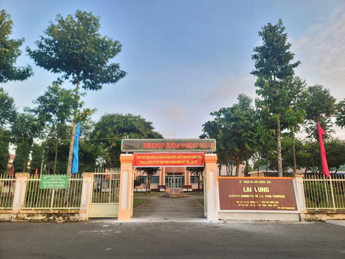 Trụ sở Ủy ban Nhân dân xã, nơi nộp hồ sơ cấp sổ đỏ lần đầu